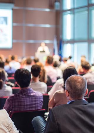 Trainings und Seminare 8