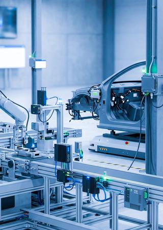 Vernetzte Industrie- und IoT-Geräte in Produktion, Energieversorgung und Fahrzeugumgebung.